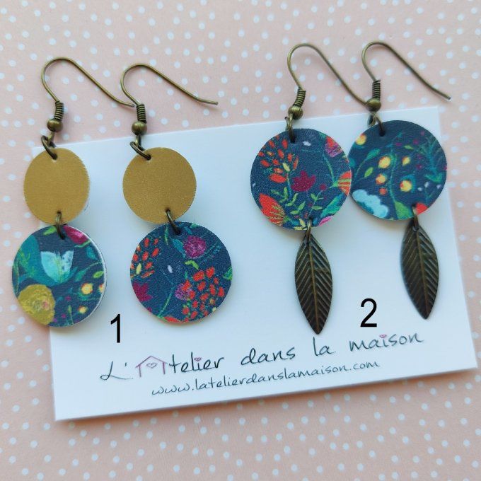 choix boucles d'oreilles en simili cuir motif fleur