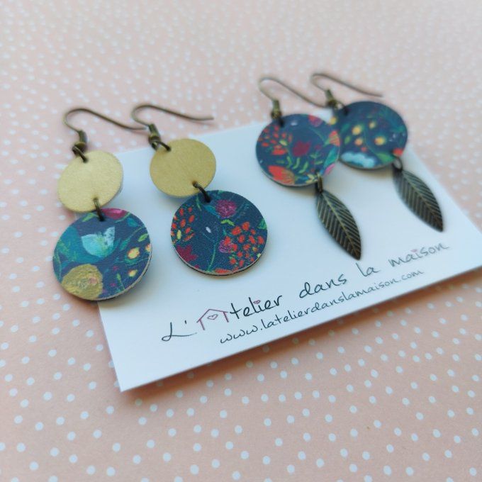 boucles d'oreilles en simili cuir motif fleur bleu doré