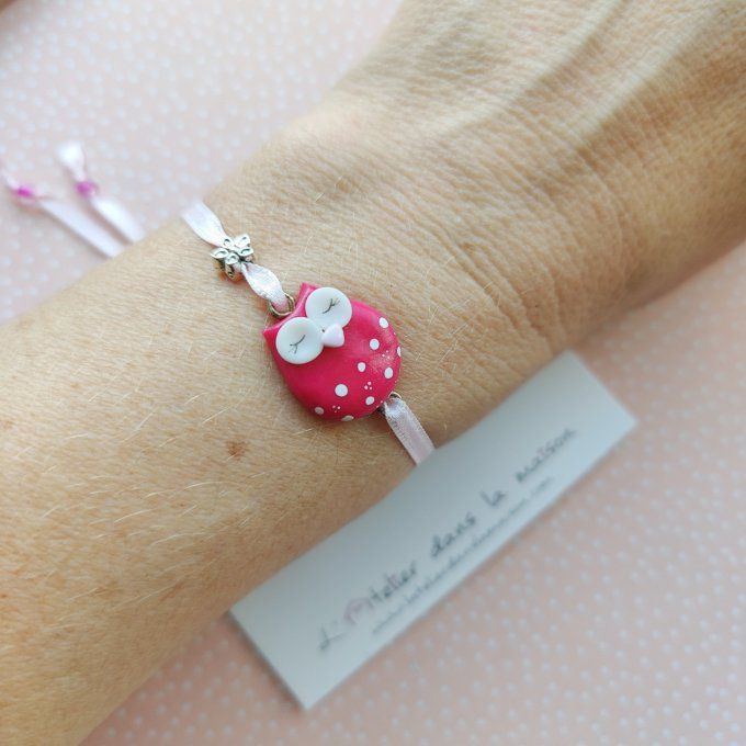 bracelet chouette rose porté