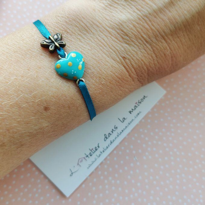 Bracelet petit coeur turquoise et papillon