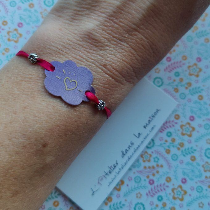 bracelet enfant nuage coeur porté