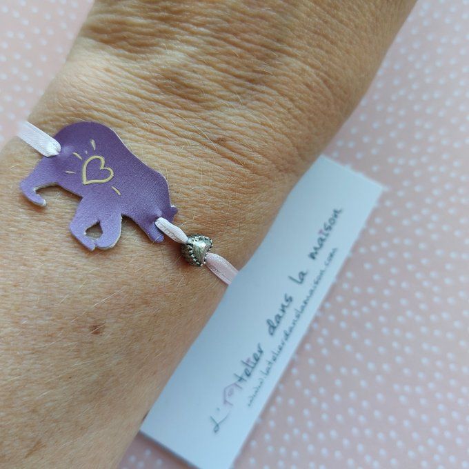 bracelet ours porté violet