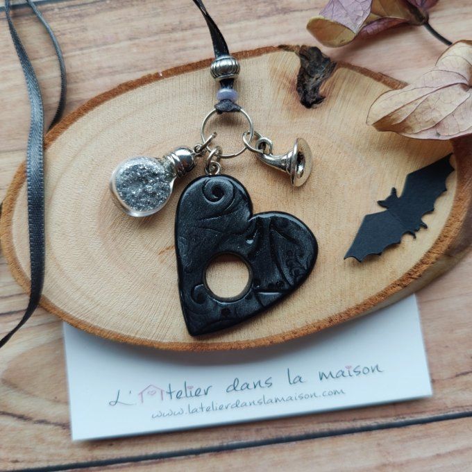 collier sorcière planche Ouija et paillettes