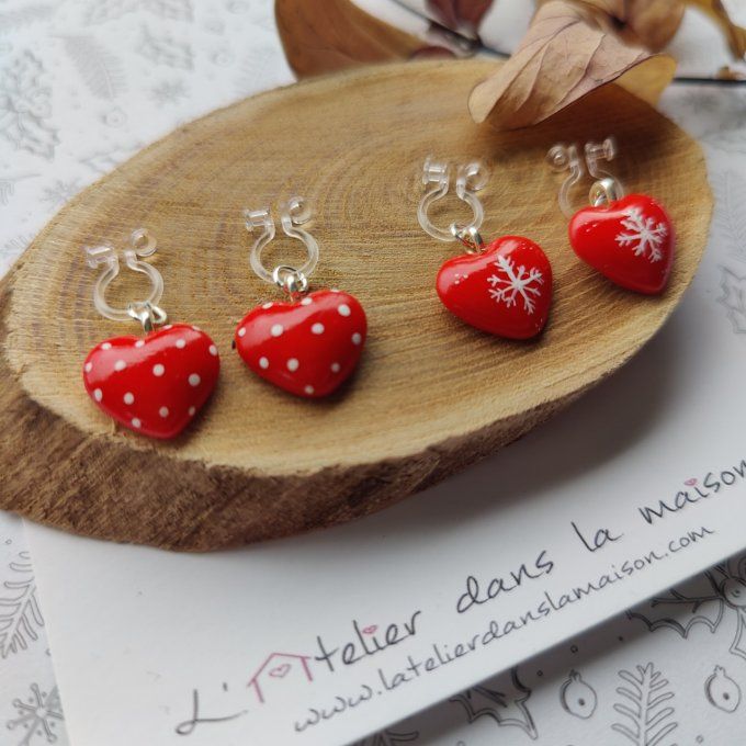 Boucles d'oreilles sans perçage coeurs rouges de Noël