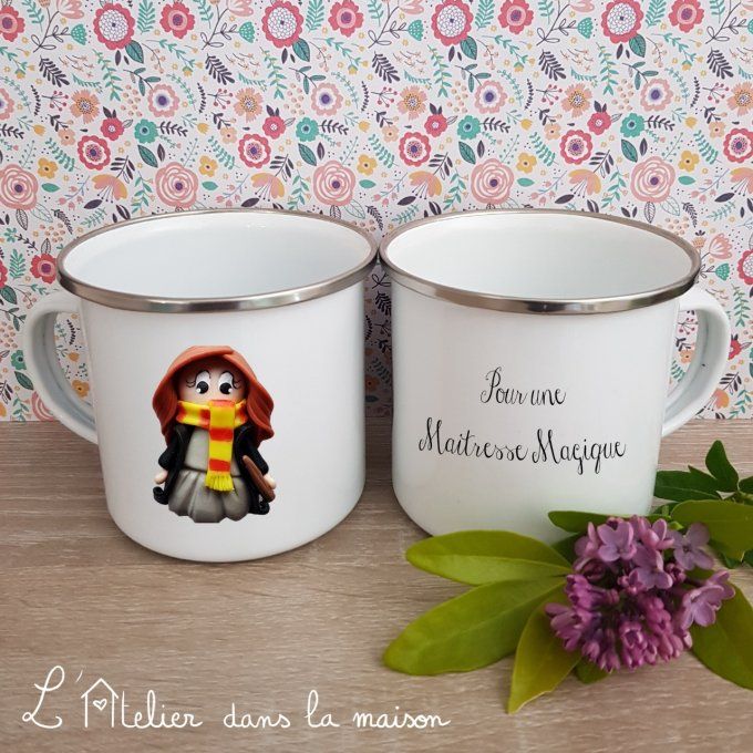 tasse en métal maitresse inspiration Hermione